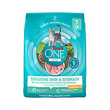 Purina ONE +Plus Sensitive Skin & Stomach Dry Cat Food - Natural, Turkey